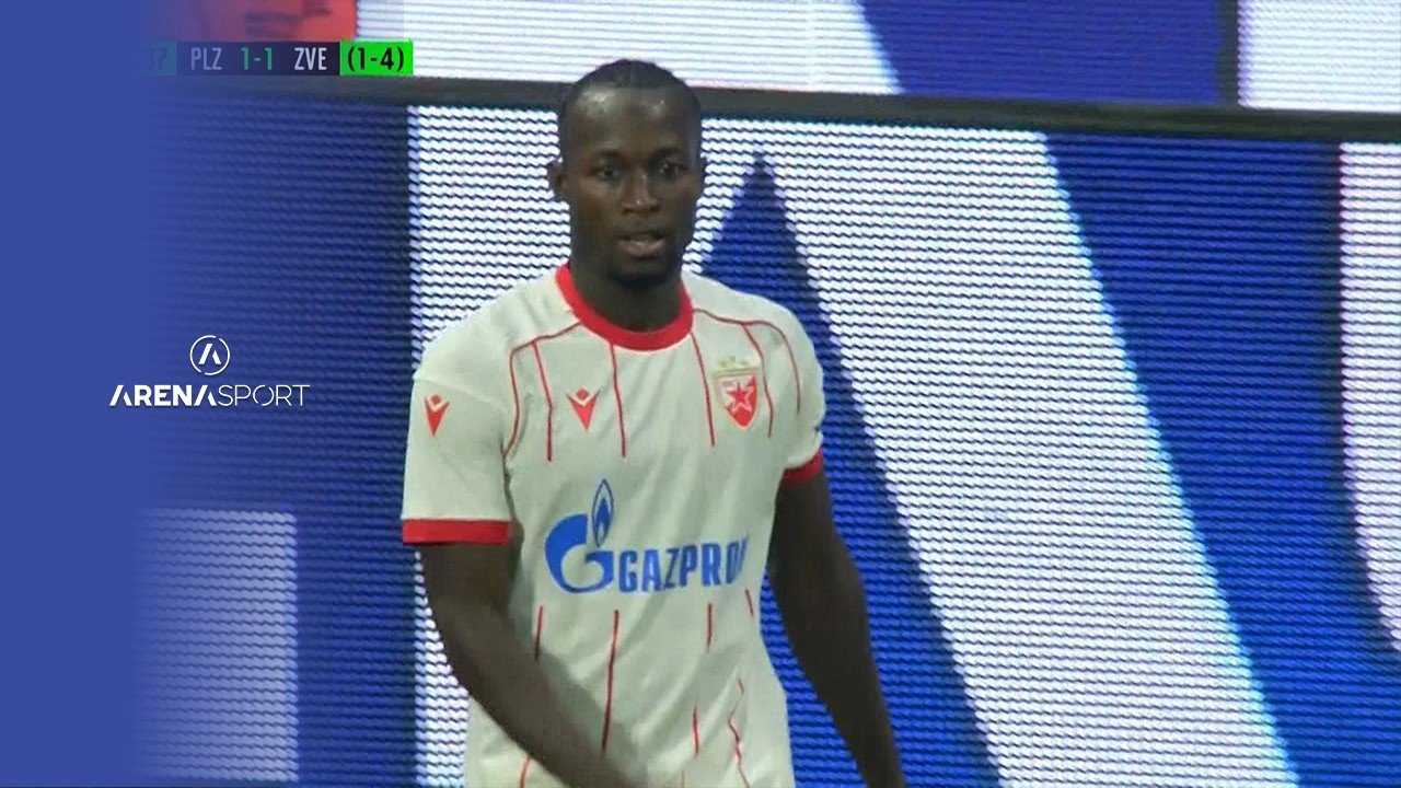 Viktoria Plzeň - Crvena zvezda — 54' Red Card Osman Bukari