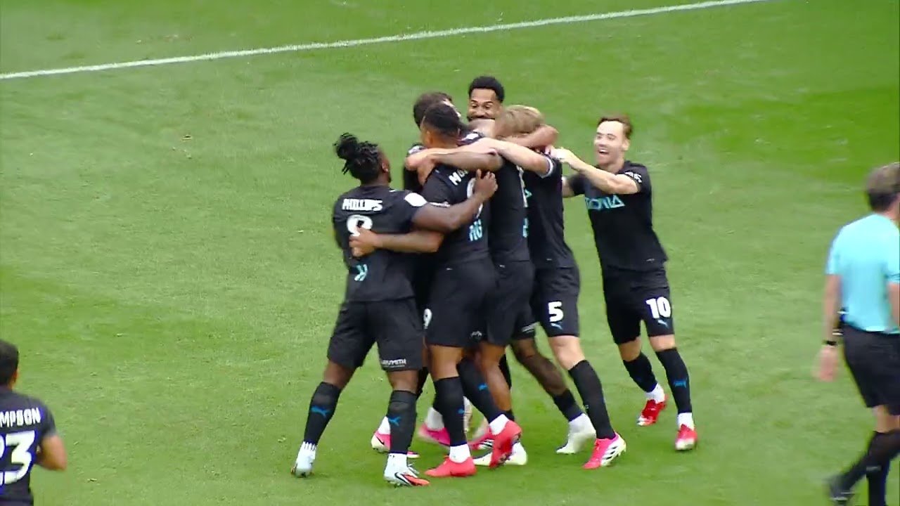 Barnsley 1 - 5 Stevenage — Full Highlights